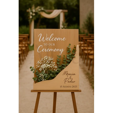 O modelo Placa madeira Compartimento madeira destaca-se pelo seu compartimento, onde é possível adicionar arranjos de flores frescas.