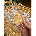 Abre Caricas Bambu Redondo com gravação personalizada. Lembrança útil e elegante da nossa loja de artigos para eventos.